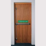 Briton 572-S-1 Three Point Locking Panic Device with Two Side Pullmans 1200mm Briton 572-S-1 Three Point Locking Panic Device with Two Side Pullmans 1200mm